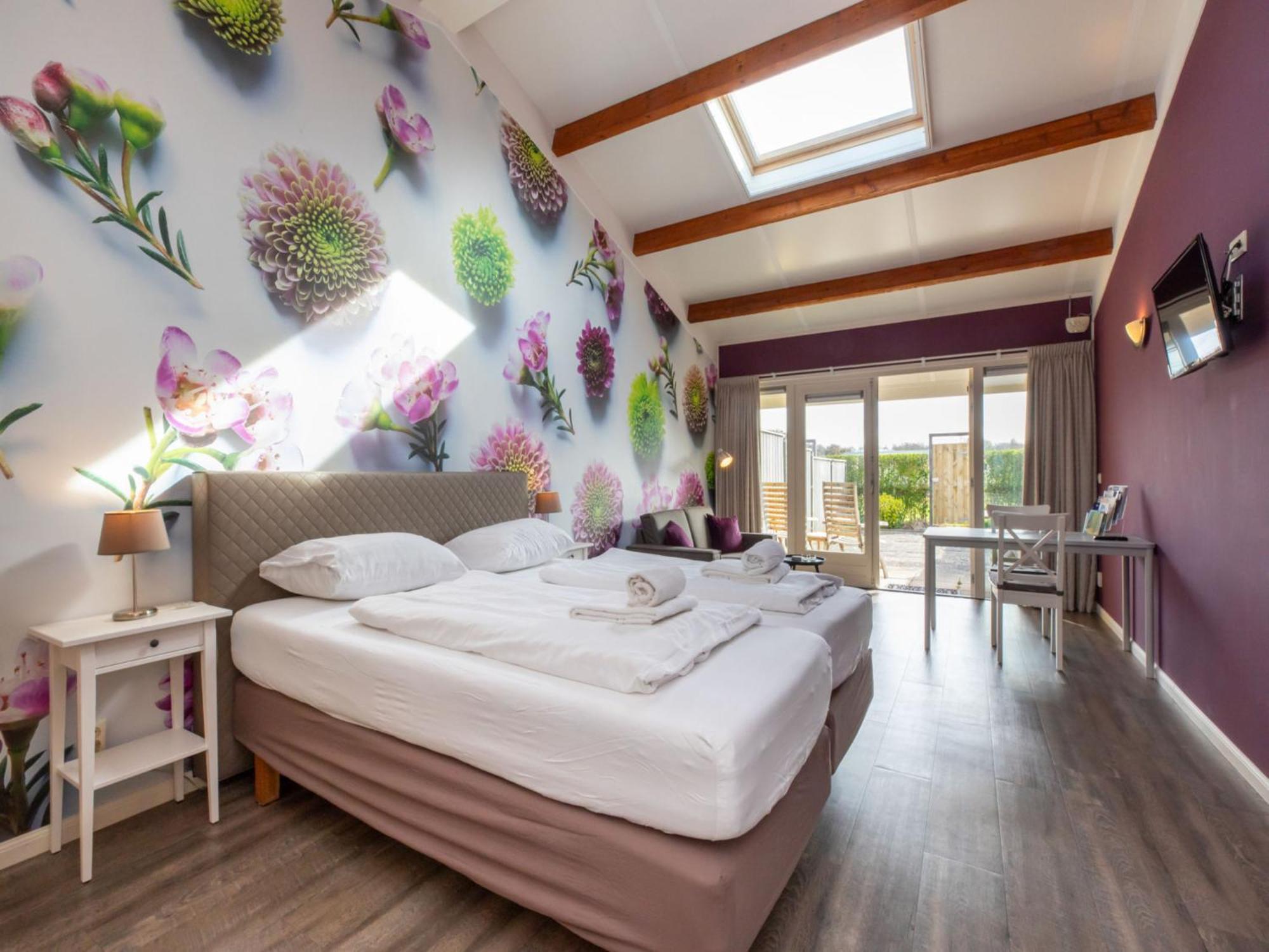 't Bloemenhof By Interhome *